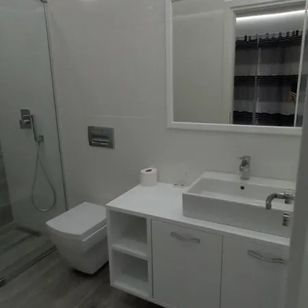 Relino House 2 *
