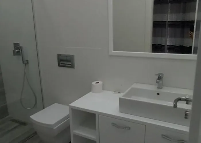 Relino House 2 *