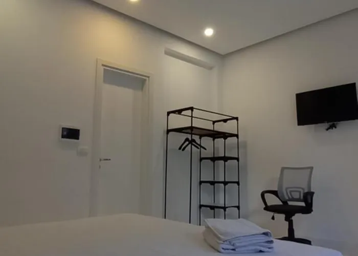 Relino House 2 Daire Saranda